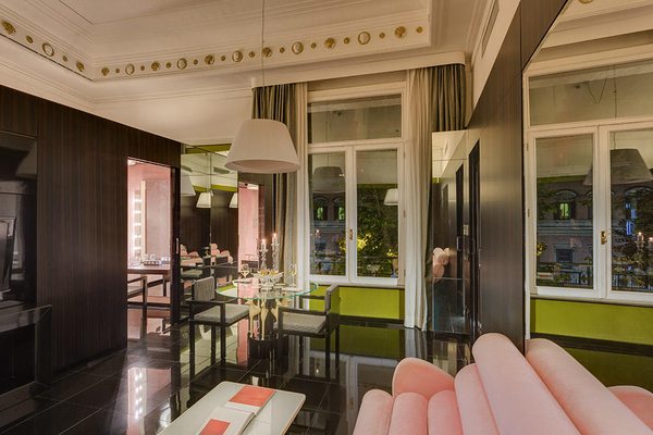 Grand Hotel Palace Rome by null