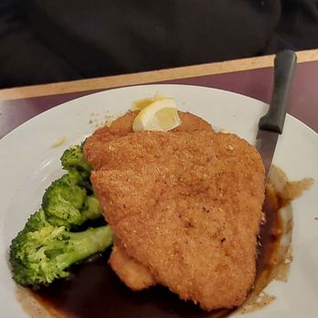 Waldhorn Restaurant - Veal schnitzel - German Near Me - Pineville, North Carolina Waldhorn Restaurant - Veal schnitzel - German Near Me - Pineville, North Carolina