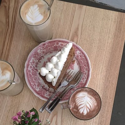 HEILANDT | Café Belgisches Viertel by null