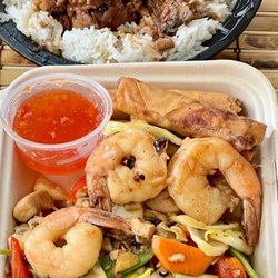 The Lumpia Lady - Chicken Adobo and Greedy Daddy (Chicken & Shrimp Pancit and Lumpia - July 2022