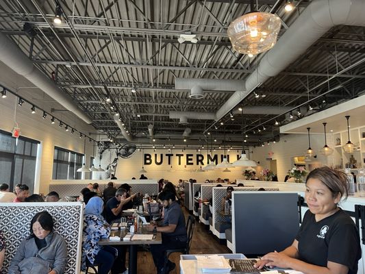 Buttermilk by null