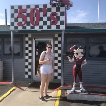 50s Diner Backseat Bar - Diners Near Me - Cordes Junction, Arizona