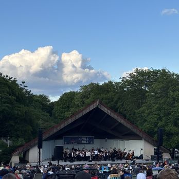 Chill On The Hill - MSO night, always the most popular - Music Venues Near Me - Milwaukee, Wisconsin Chill On The Hill - MSO night, always the most popular - Music Venues Near Me - Milwaukee, Wisconsin