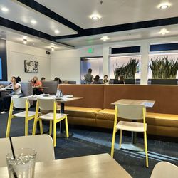 SOB East - Restaurant seating