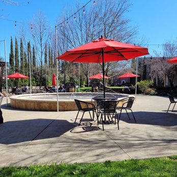 Sebastiani Vineyards & Winery - Wine Tasting Room Near Me - Sonoma, California Sebastiani Vineyards & Winery - Wine Tasting Room Near Me - Sonoma, California