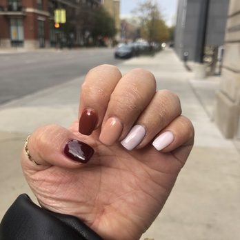 Madelyn Chicago Nail Spa - Dip manicure! - Nail Salons Near Me - Chicago, Illinois