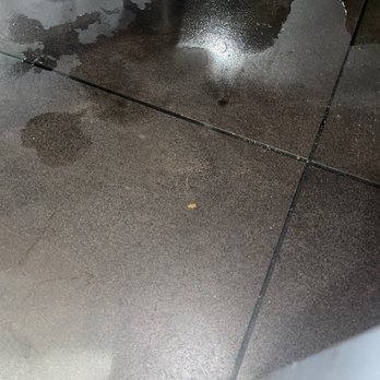 McDonald's - Dirty floor - Burgers Near Me - Bell Gardens, California