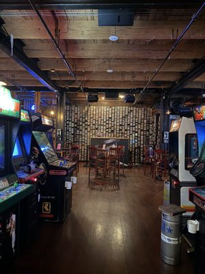 Headquarters Beercade by null