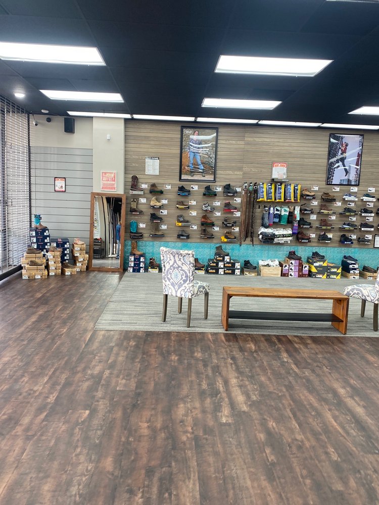 WORK WEAR SAFETY SHOES Updated October 2024 10 Reviews 4414