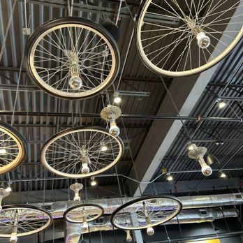SPIN! Pizza - Cool spin decor - Pizza Near Me - Omaha, Nebraska SPIN! Pizza - Cool spin decor - Pizza Near Me - Omaha, Nebraska