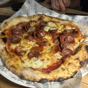 Workshop Kitchen & Bar - Pepperoni pizza - New American Near Me - Palm Springs, California Workshop Kitchen & Bar - Pepperoni pizza - New American Near Me - Palm Springs, California