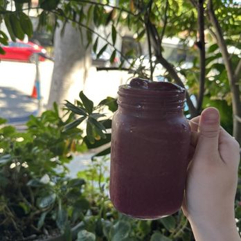Lazy Daisy Cafe - Açaí Smoothie - Cafes Near Me - Los Angeles, California Lazy Daisy Cafe - Açaí Smoothie - Cafes Near Me - Los Angeles, California