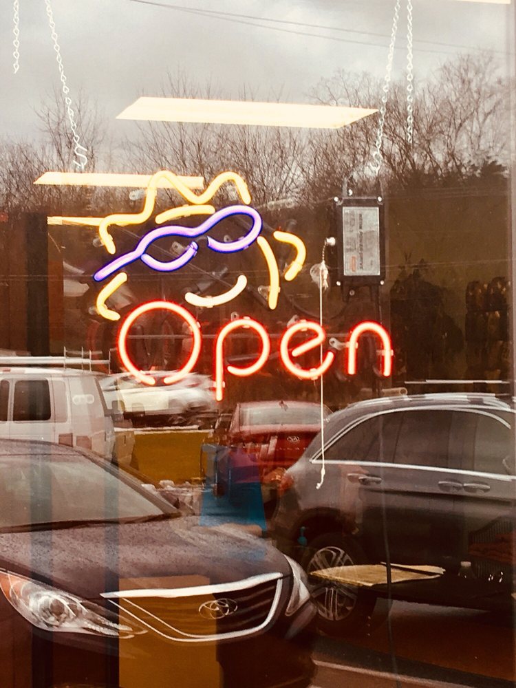 SUN TANNING SALON Updated September 2024 728 Colonial Rd