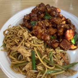 General chicken with lo mein General chicken with lo mein