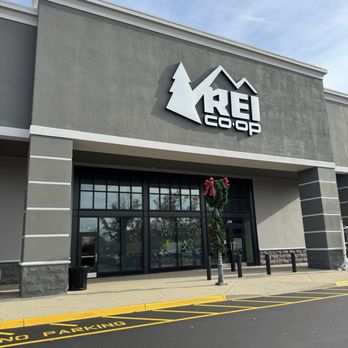 REI - Storefront - Accessories Near Me - Louisville, Kentucky REI - Storefront - Accessories Near Me - Louisville, Kentucky