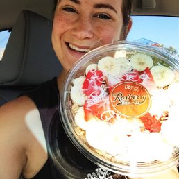The Bowls are amazing and you can take them to go like this!