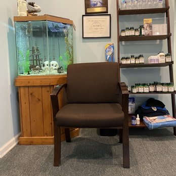 Progressive Chiropractic - Waiting room and vitamins they sell. - Chiropractors Near Me - Virginia Beach, Virginia Progressive Chiropractic - Waiting room and vitamins they sell. - Chiropractors Near Me - Virginia Beach, Virginia