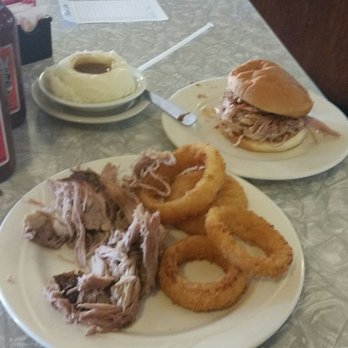 Bozo’s Hot Pit Bar-B-Q - My favorite barbcue ever - Barbeque Near Me - Mason, Tennessee Bozo’s Hot Pit Bar-B-Q - My favorite barbcue ever - Barbeque Near Me - Mason, Tennessee