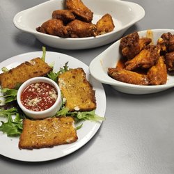 Public Well Cafe & Pizza