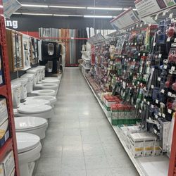 DIY Home Center Burbank - Store super clean