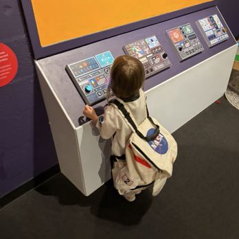 Adventure Science Center - Museums Near Me - Nashville, Tennessee