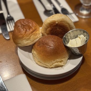 Prime Steakhouse at Harris Ranch - Free bread! - Steakhouses Near Me - Coalinga, California