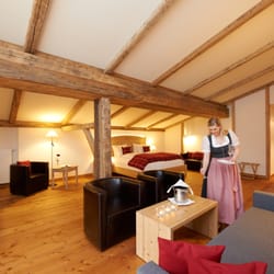 Golf Resort Achental - Modernste Austattung der neuen Hotelzimmer mit z.B. LÖWE Flatscreens im Sporthotel Achental