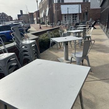 Recon Brewing At Meeder - Outside seating - Breweries Near Me - Cranberry Township, Pennsylvania