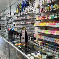 Smoke N Vape - Buying lottery tickets!