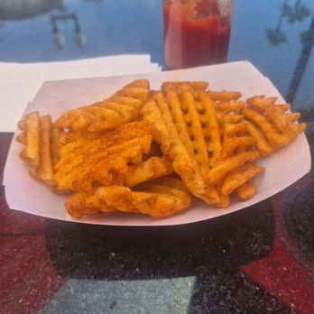 Burt's Burgers - Caterers Near Me - Huntington Beach, California