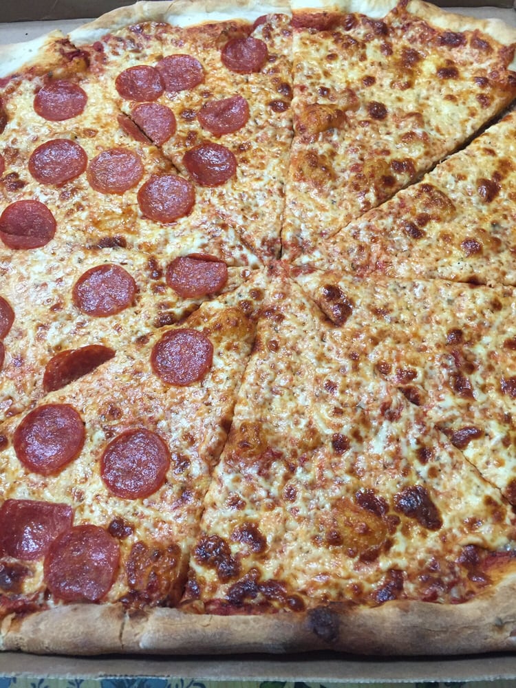 JOE’S PIZZERIA Updated October 2024 23 Reviews 703 E 233rd St