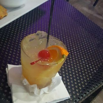Douce Restaurant and Lounge - A new hot spot the drink was real good!! - Lounges Near Me - Miramar, Florida