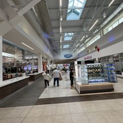 Plaza Centro Mall - Limpios