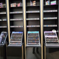MAC Cosmetics