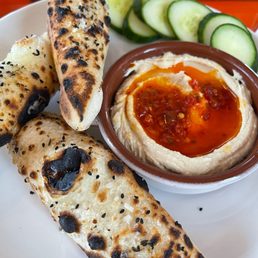 Hummus with breadsticks & veggies - excellent!