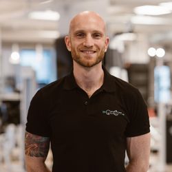Zach Moore Personal Training - Hi, my name is Zach. I am a certified strength coach, nutritionist, and movement specialist. It's great to have you on my page!