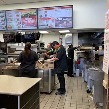 Burger King - customers working in the kitchen - Burgers Near Me - Fillmore, Utah Burger King - customers working in the kitchen - Burgers Near Me - Fillmore, Utah