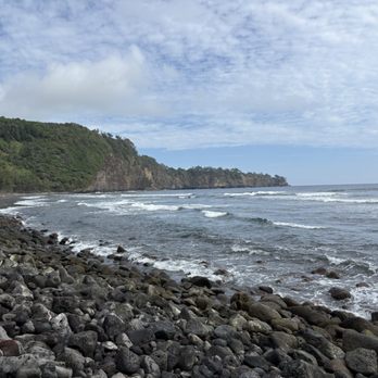Pololu Valley Lookout - View from beach - Hiking Near Me - Kapaau, Hawaii Pololu Valley Lookout - View from beach - Hiking Near Me - Kapaau, Hawaii