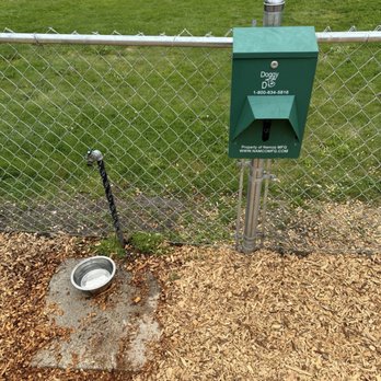 Quail Meadows Dog Park - Water and bags at the dog park - Dog Parks Near Me - Salinas, California Quail Meadows Dog Park - Water and bags at the dog park - Dog Parks Near Me - Salinas, California