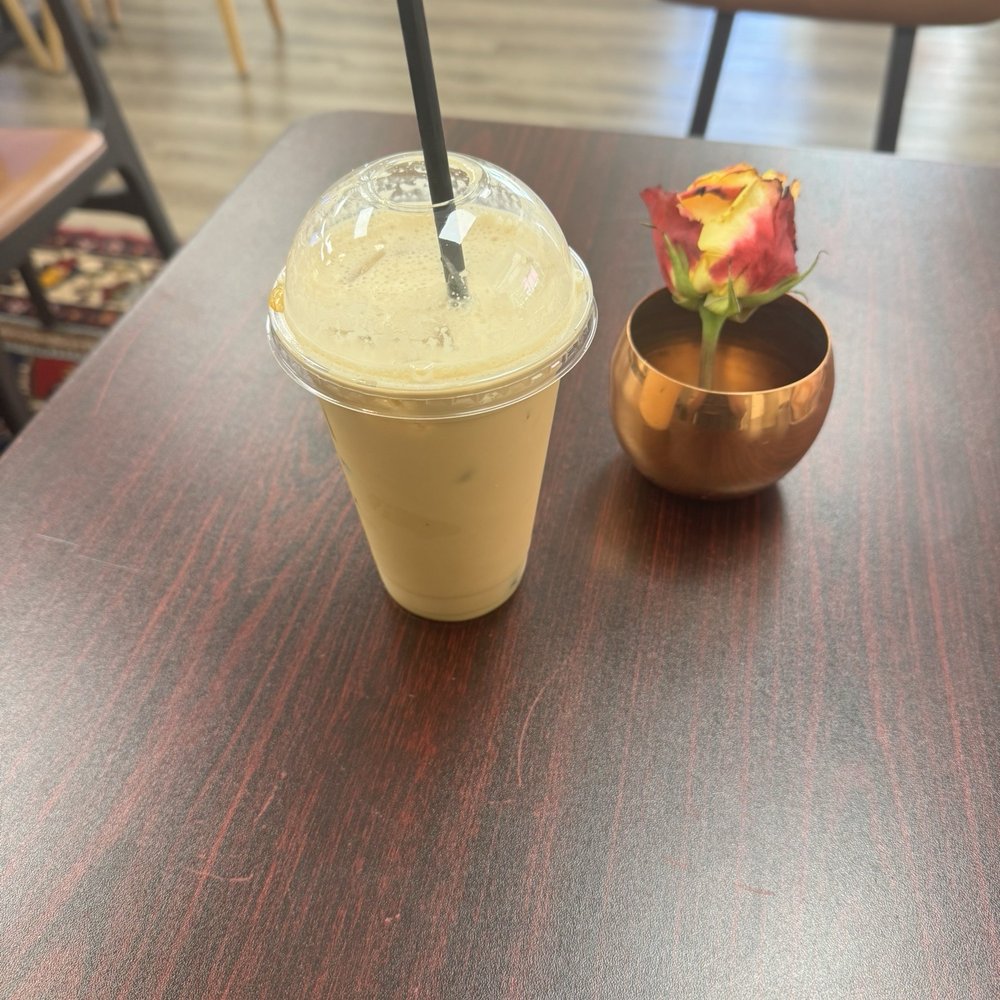 Akida Coffeehouse - Caramel iced latte - Breakfast & Brunch Near Me - Woodbridge, Virginia