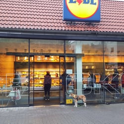 Dat Backhus - Dat Backhus Filiale ; außen bei Lidl angeschlossen