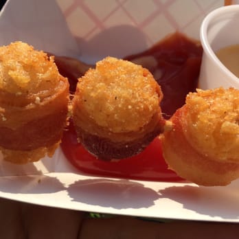 Tot Boss Truck - Tots with a tiny bit of bacon - American Near Me Tot Boss Truck - Tots with a tiny bit of bacon - American Near Me