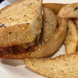 Chix parm on garlic bread! Chix parm on garlic bread!