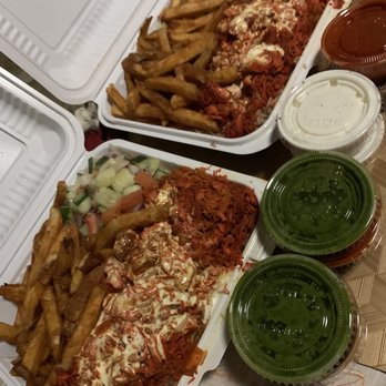 Halal Munchies - Chicken Over Rice Platter - Halal Near Me - Fresh Meadows, New York Halal Munchies - Chicken Over Rice Platter - Halal Near Me - Fresh Meadows, New York