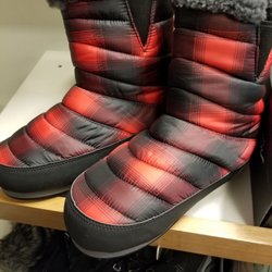 Eddie Bauer Outlet - Portland Plaid!