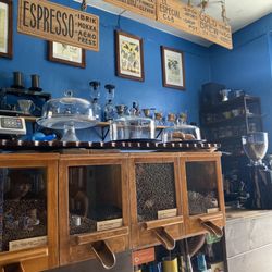 Cafeto y Baristas - Inside
