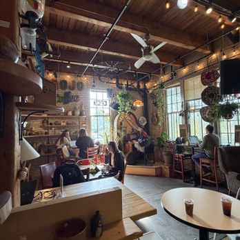 Mojo Coffee Gallery - Interior - Coffee & Tea Near Me - Minneapolis, Minnesota