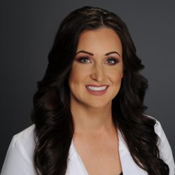 The Plastic Surgery Institute - Samantha Kay, RN. Director of Nursing - Aesthetic Specialist