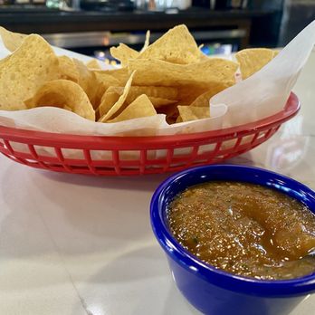 Barcenas Mexican Grill - Chips and salsa. They also gave us 2 different green sauces. Both were great. - Mexican Near Me - League City, Texas