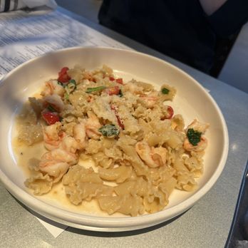 Sixty Vines - Shrimp pasta - New American Near Me - Nashville, Tennessee Sixty Vines - Shrimp pasta - New American Near Me - Nashville, Tennessee